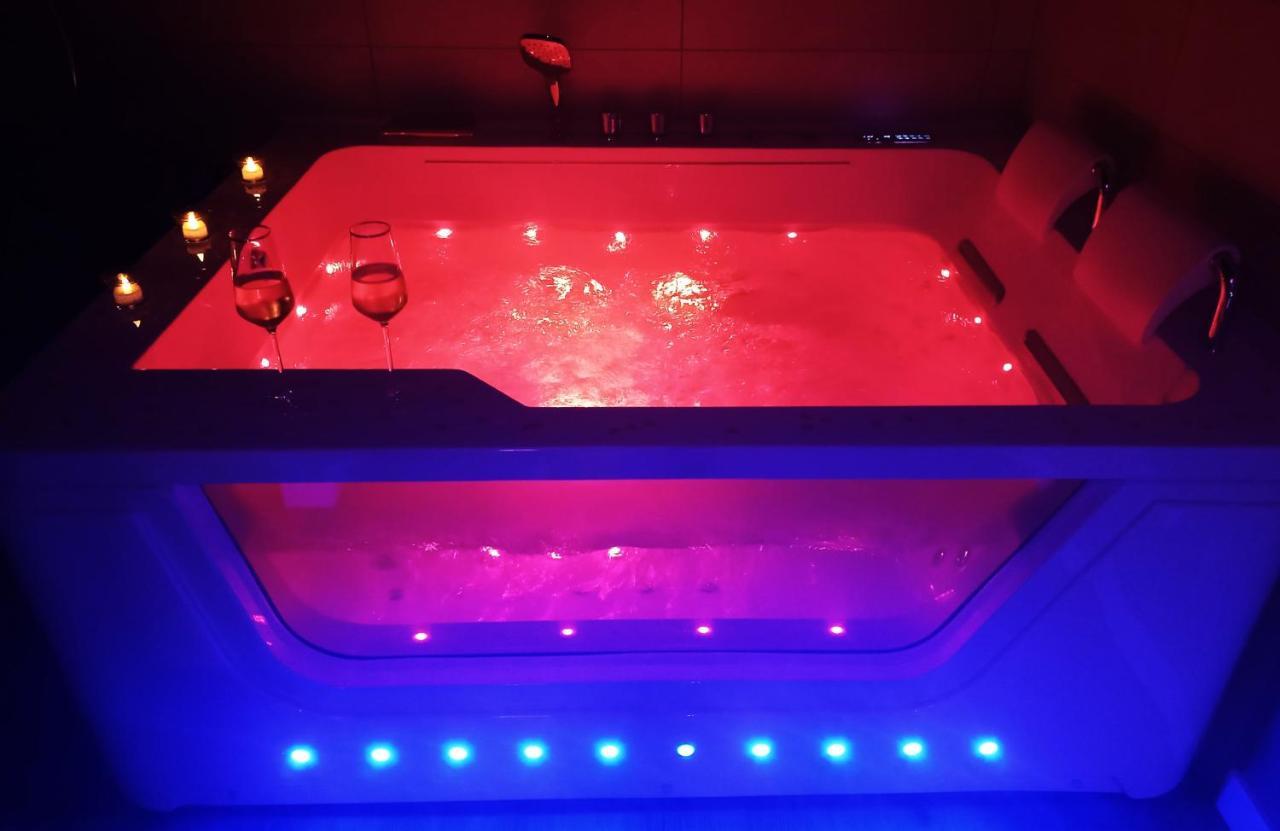 La Passionnante Gite Avec Spa Privatif Saint-Philbert-de-Bouaine Zewnętrze zdjęcie